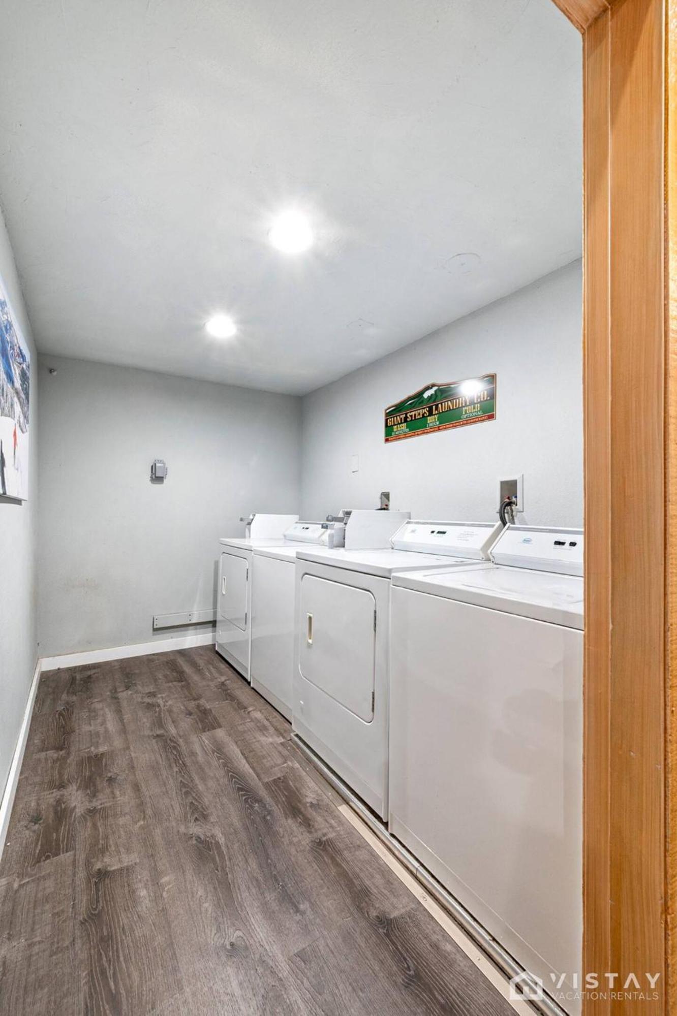 Giant Steps #43 W Hot Tub, Sauna, And Game Room! Brian Head Exteriör bild